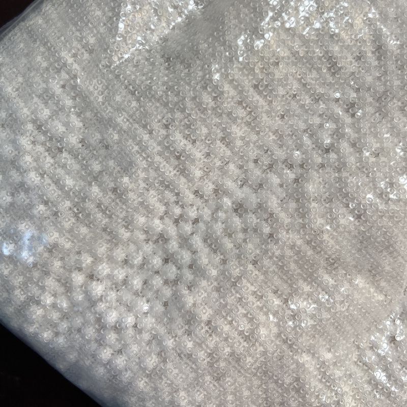 High Pore Volume White Beads Activated Alumina Desiccant 300-320m2/g BET 150-160N